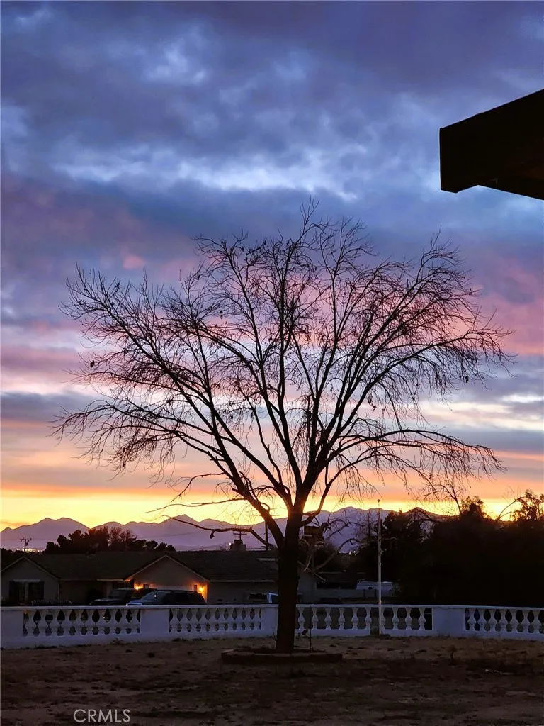 15433 Idaho Lane, Apple Valley, California 92307 home-pic-23